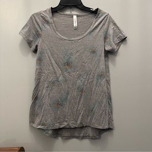 Lularoe Peacock Classic T shirt. Women’s XXS.